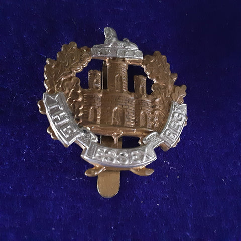Original WW2 cap badge The Essex Regiment