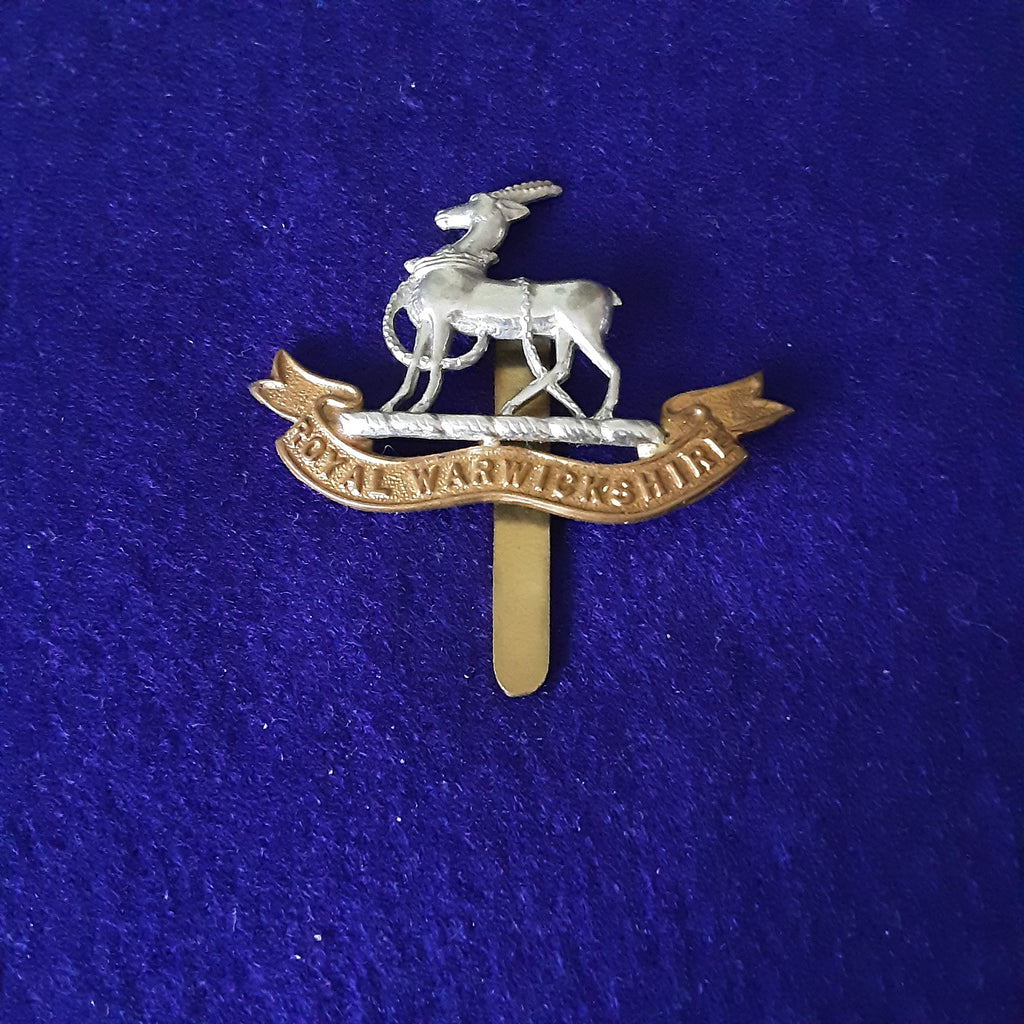 Original WW2 cap badge The Royal Warwickshire regiment