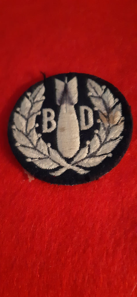 Original WW2 RAF Trade Badge 'Bomb Disposal'